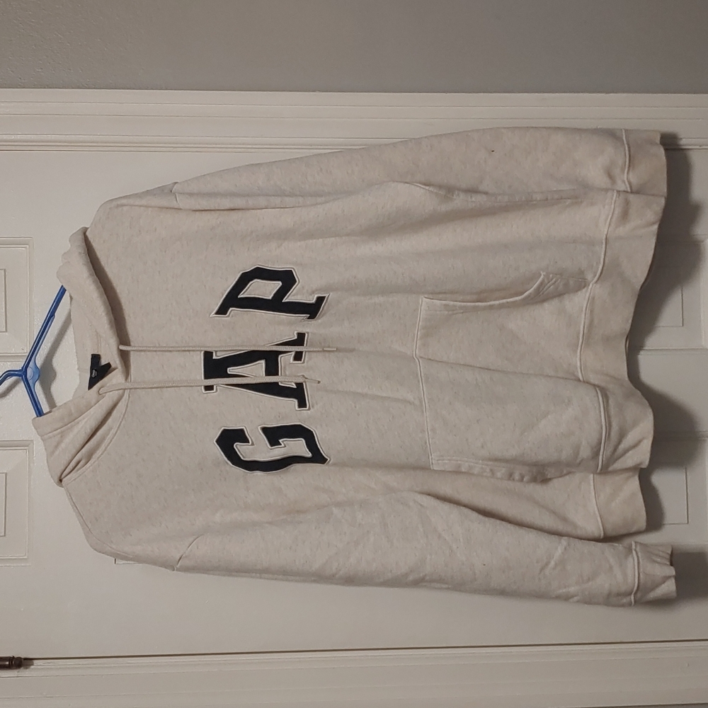 Gap sweatshirt